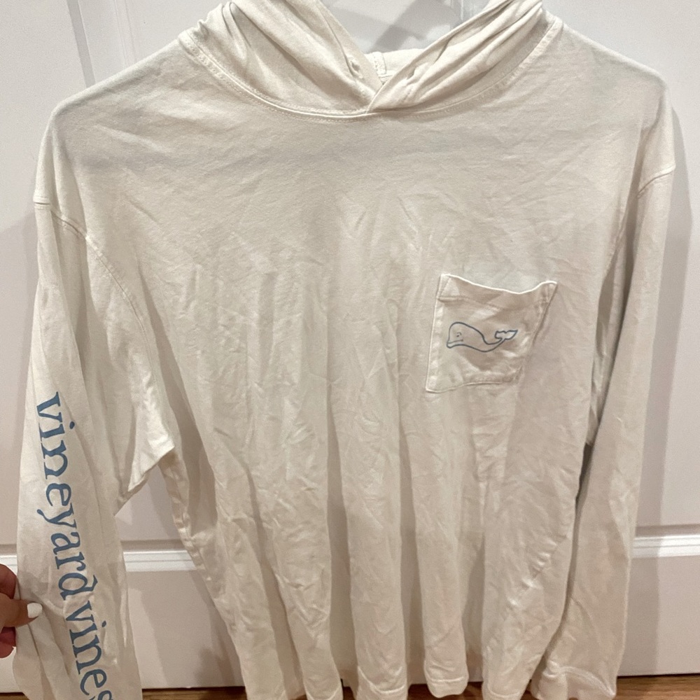 Bundle Vineyard Vines, Two Lightweight Sweatshirts - image 1